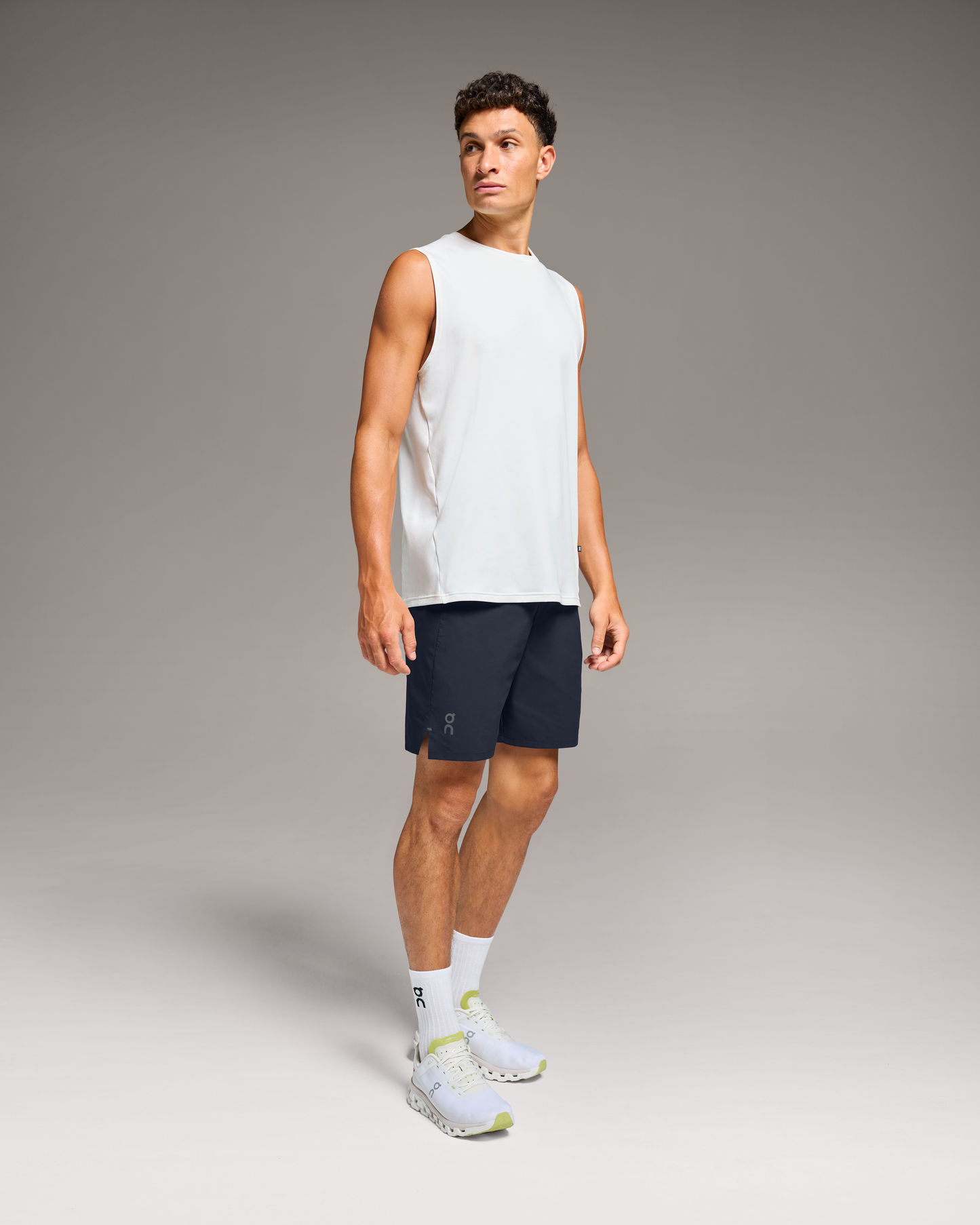 Performance Hybrid Short